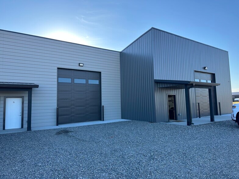 More Photos Of 6821 Cowgirl Way, Billings Warehouse For Lease