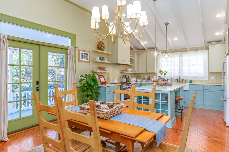 More Photos Of 401 E Bridge St, Wetumpka Specialty For Sale