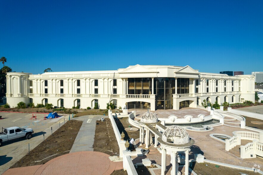 More Photos Of 3150 Bear St, Costa Mesa Schools For Sale