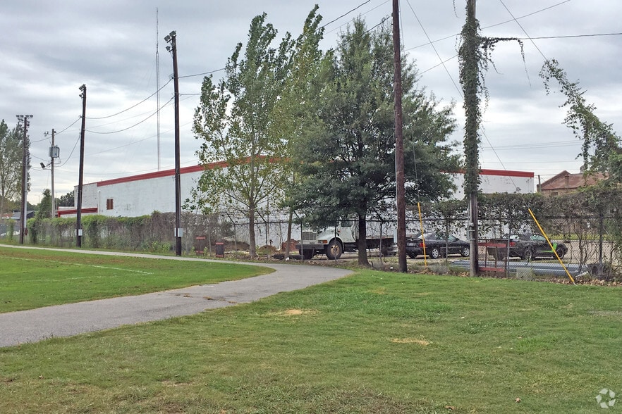 More Photos Of 442 S Church St, Rocky Mount Flex For Sale