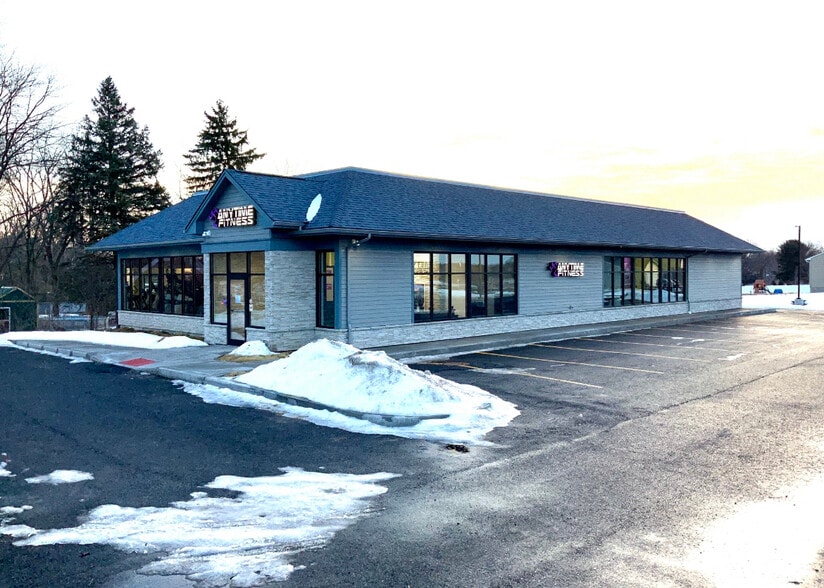 More Photos Of 7165 Buckley Rd, Liverpool Storefront Retail Office For Sale