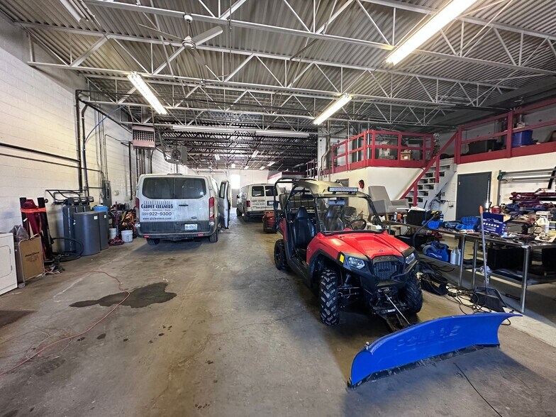 More Photos Of 3160 Continental Dr, Traverse City Warehouse For Sale