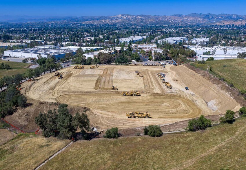 More Photos Of 4100 Guardian St, Simi Valley Distribution For Lease