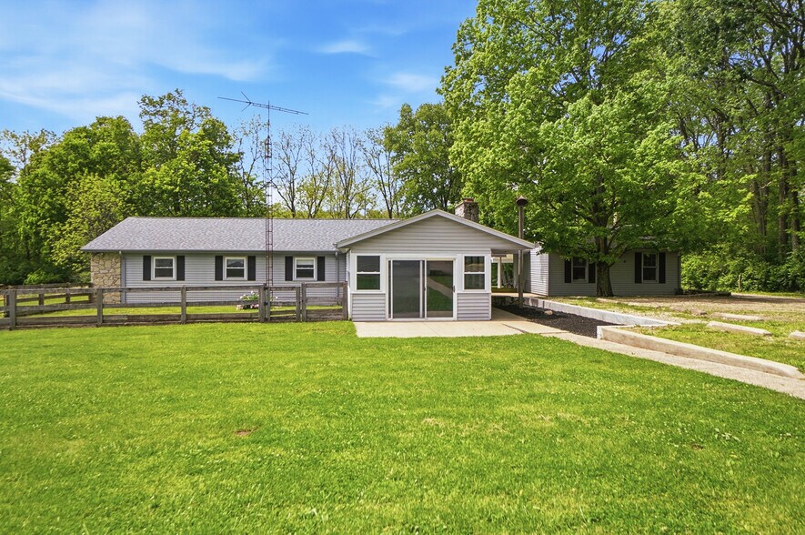 More Photos Of 2996 Millville Shandon Rd, Hamilton Specialty For Sale