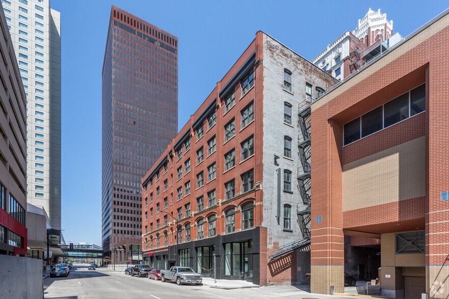 More Photos Of 319 7th St, Des Moines Apartments For Lease