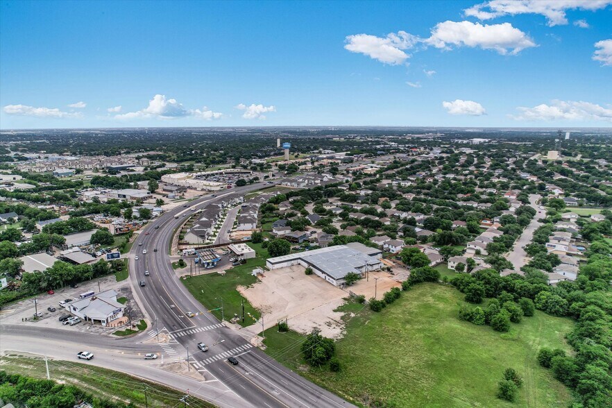 More Photos Of 2939 W Pecan St, Pflugerville Warehouse For Lease