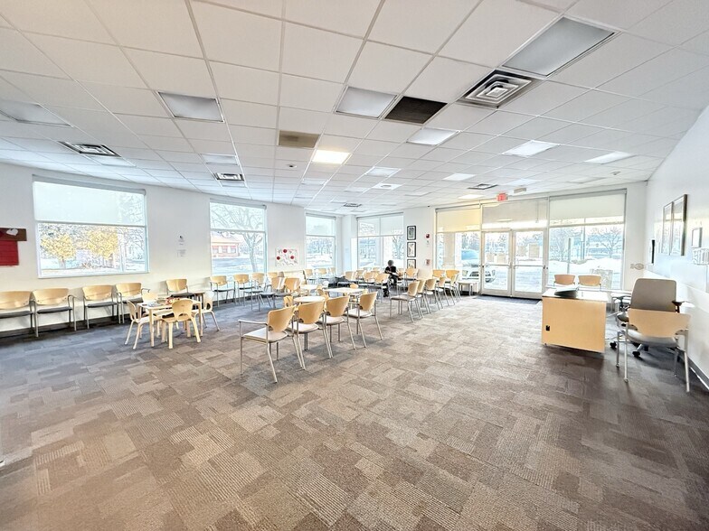 More Photos Of 573-583 S Yearling Rd, Whitehall Unknown For Lease