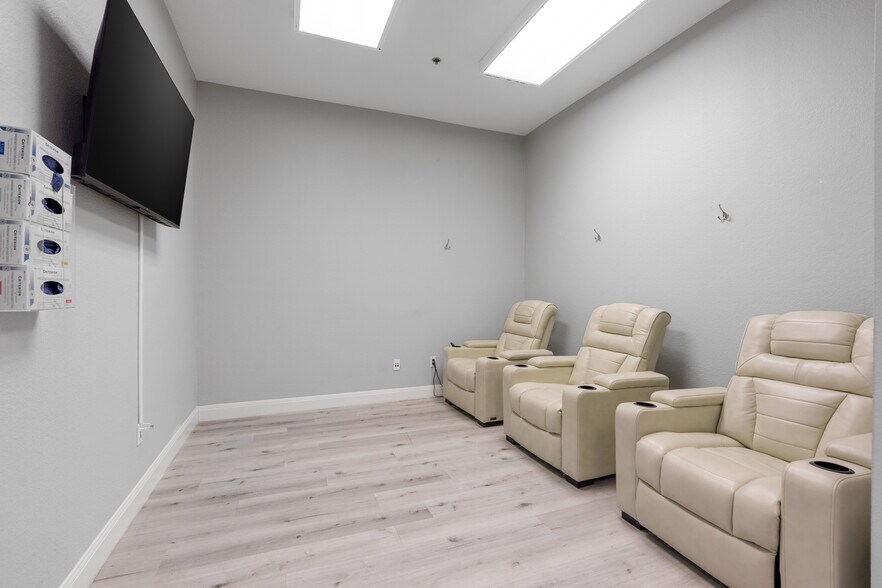 More Photos Of 2615 E Southlake Blvd, Southlake Office For Lease