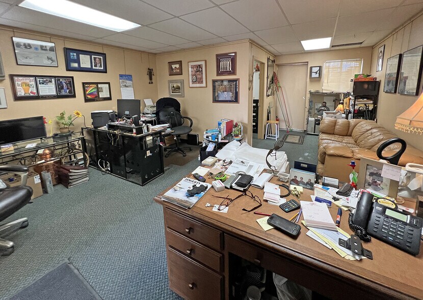 More Photos Of 4415 Anaheim Ave NE, Albuquerque Warehouse For Sale