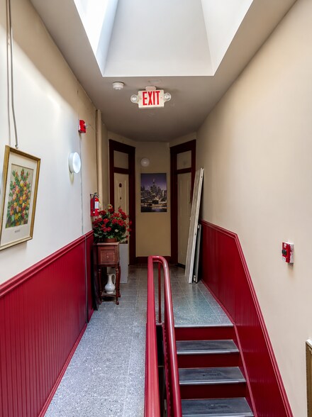 More Photos Of 606 11th St, Union City Apartments For Sale