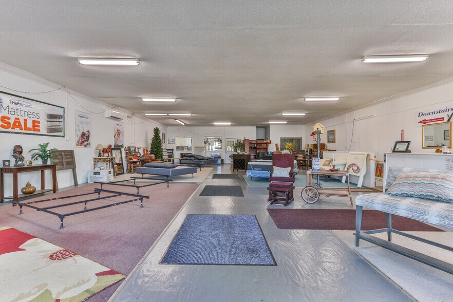 More Photos Of 3506 Springs Rd, Hickory Freestanding For Sale