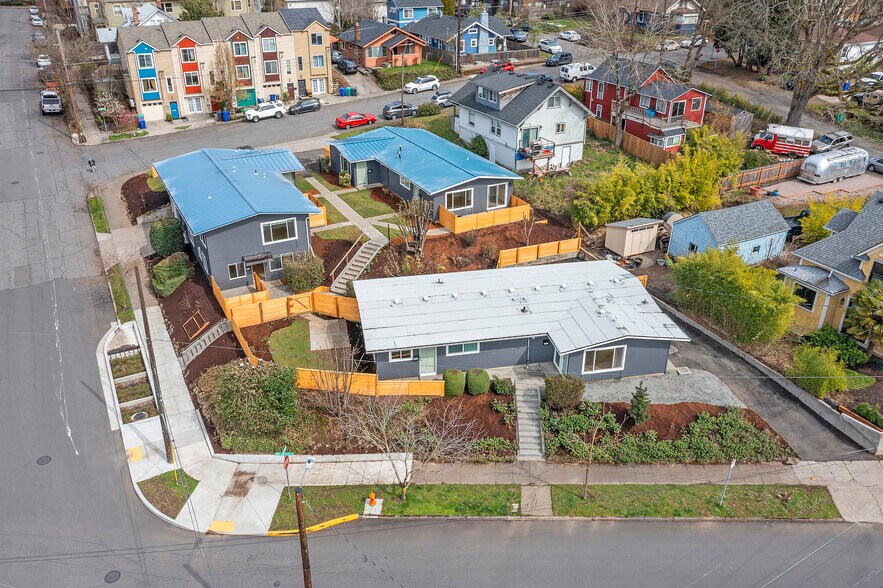 More Photos Of 8525-8529 N Willamette Blvd, Portland Apartments For Sale