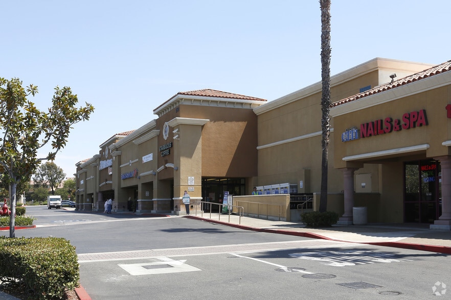 More Photos Of 130-330 W Foothill Pky, Corona Unknown For Lease