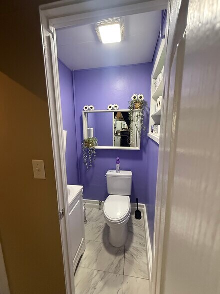 More Photos Of 110 E 5th Ave, Mount Dora General Retail For Lease