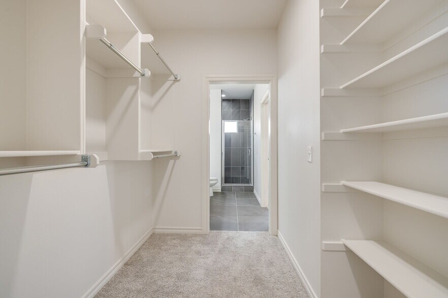 More Photos Of 1010 Lovers Lane ln, Perkins Apartments For Sale