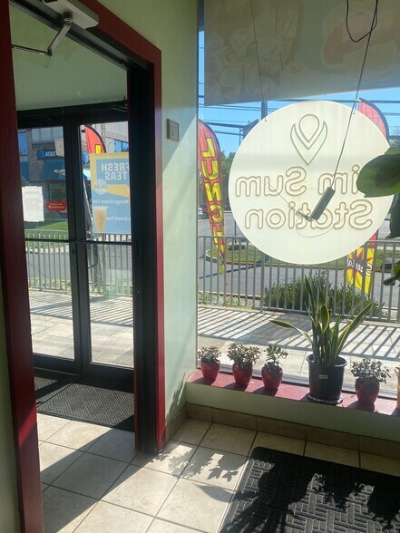 More Photos Of 10 Meadowlands Pky, Secaucus Unknown For Lease