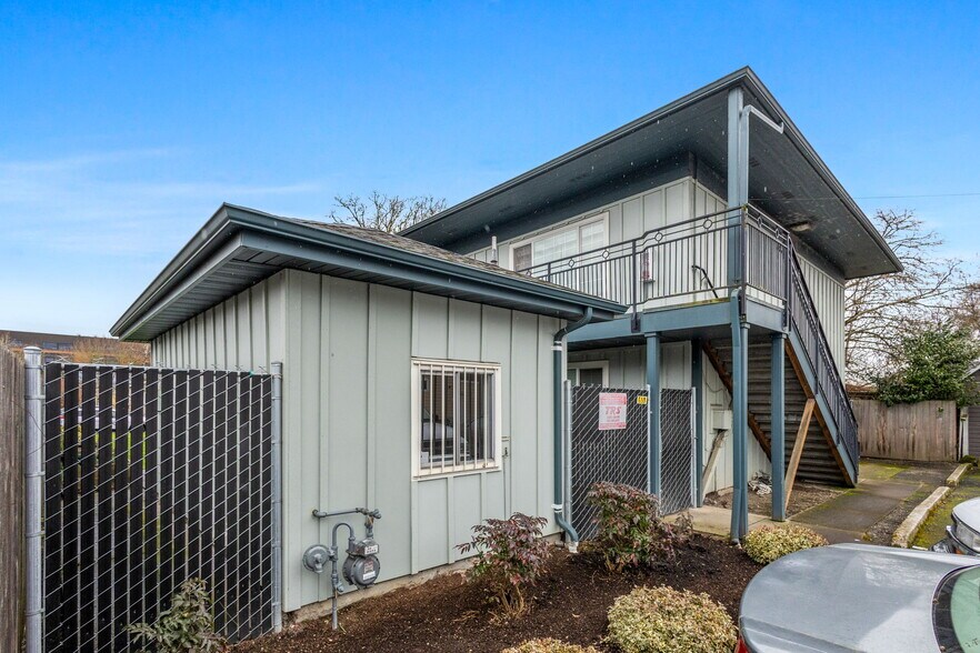 More Photos Of 1355-1365 4th St NE, Salem Apartments For Sale