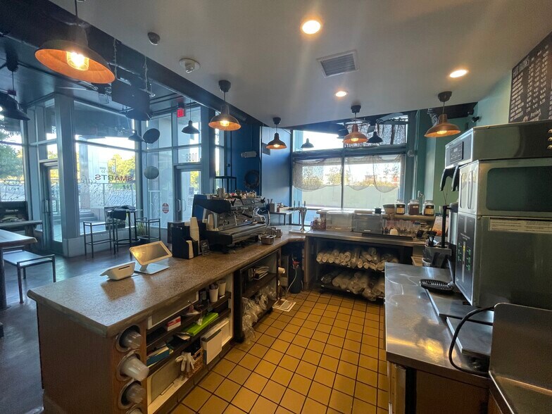 More Photos Of 1040-1080 Park Blvd, San Diego Apartments For Lease