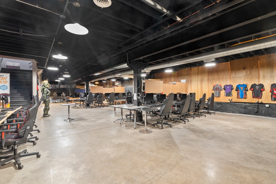 More Photos Of 410 Main St, Racine Office Residential For Sale