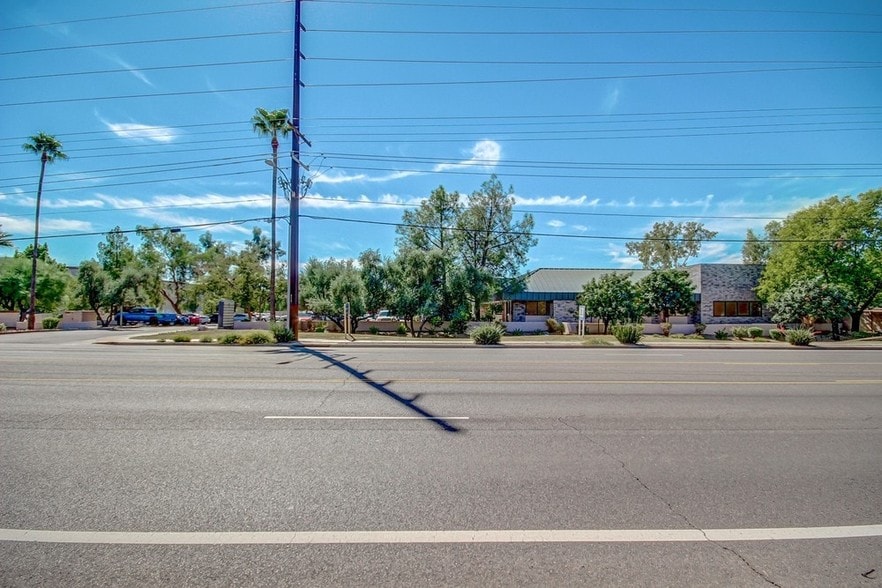 More Photos Of 201 W Guadalupe Rd, Gilbert Medical For Lease