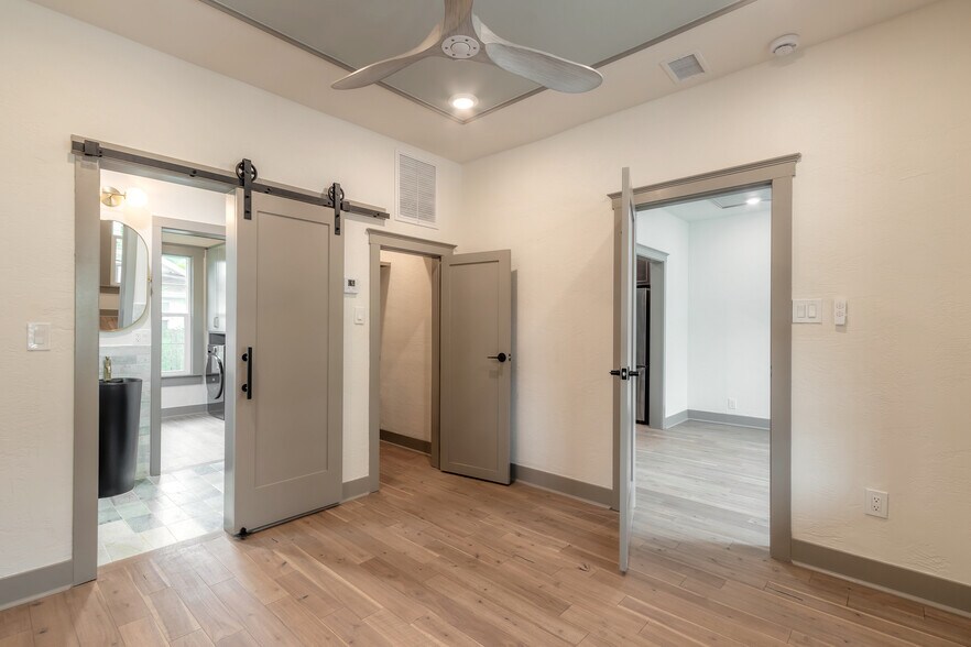 More Photos Of 208 Douglas St, New Smyrna Beach Office Residential For Sale