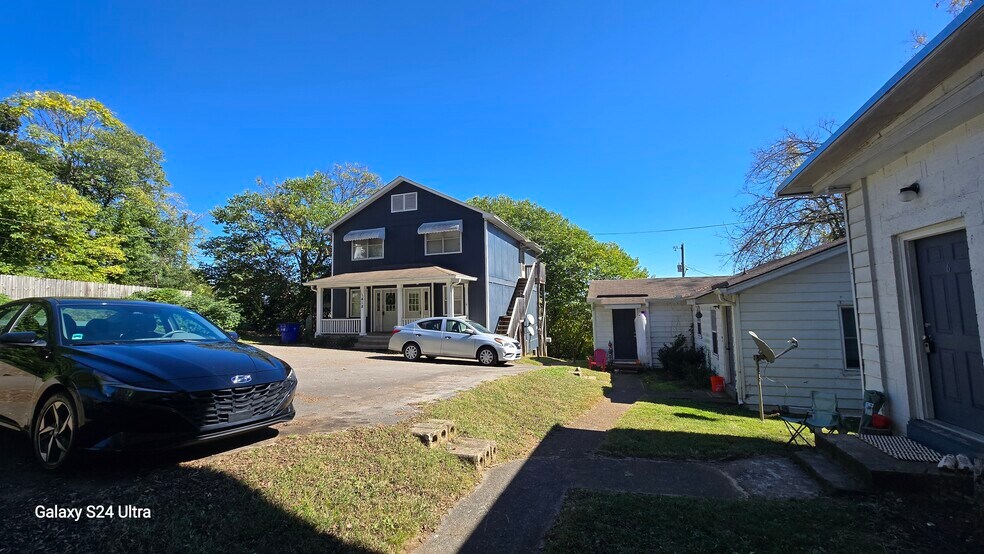 More Photos Of 1412-1418 Armstrong Ave, Knoxville Apartments For Sale