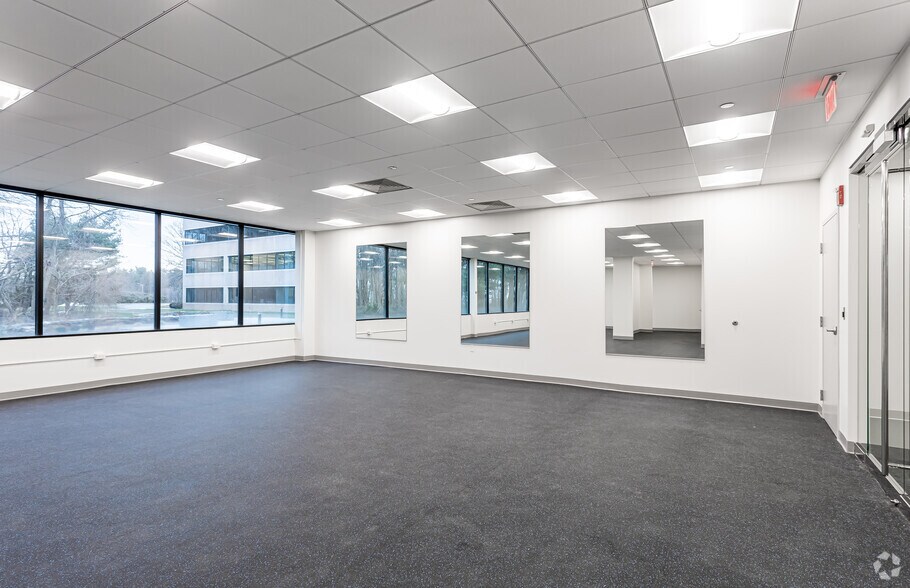 More Photos Of 200 Great Pond Dr, Windsor Office For Lease