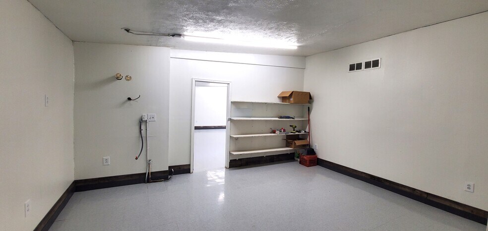 More Photos Of 163 Main St, Bruin Freestanding For Sale