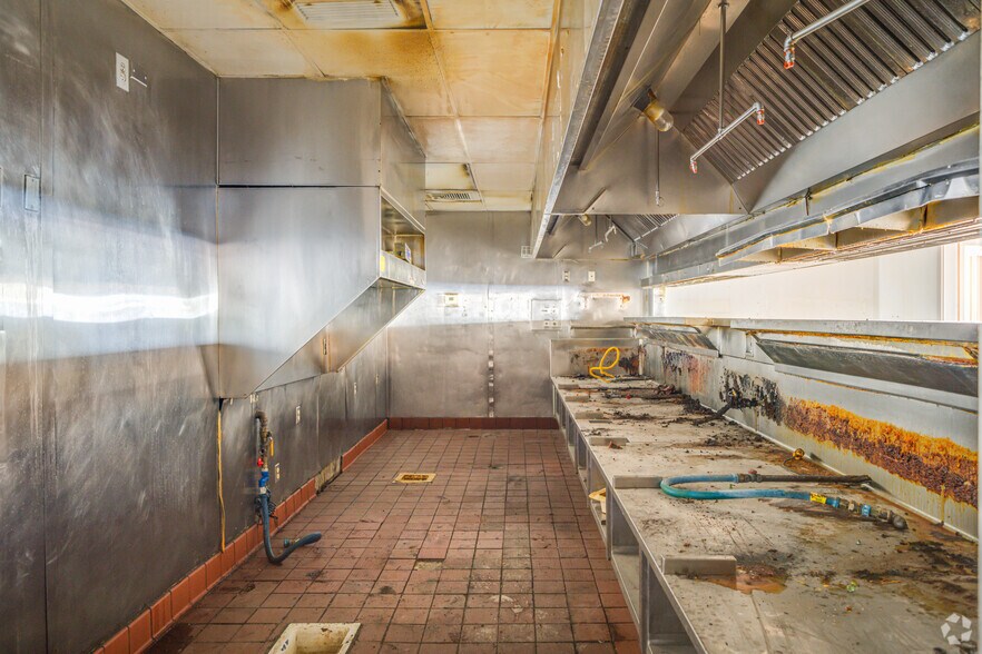 More Photos Of 1920 W Bell Rd, Phoenix Restaurant For Sale