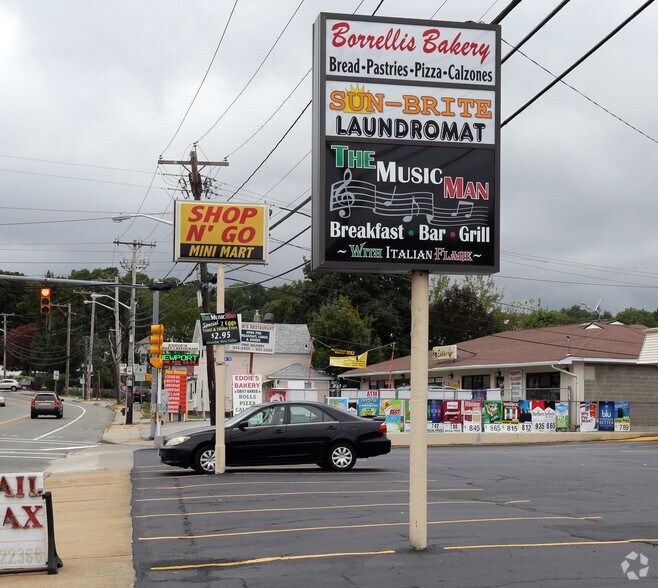 More Photos Of 1555-1569 Plainfield Pike, Johnston Storefront Retail Office For Lease