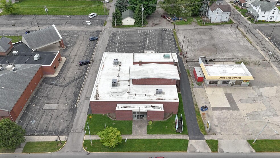 More Photos Of 221 N Main St, Bellefontaine Loft Creative Space For Sale
