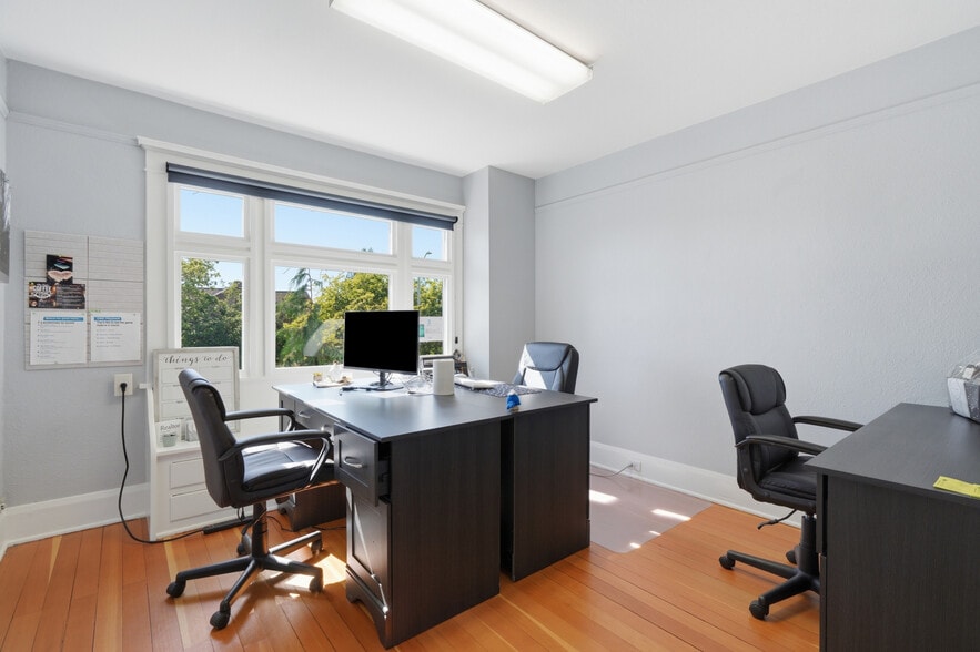 More Photos Of 2901 Main St, Vancouver Office For Sale