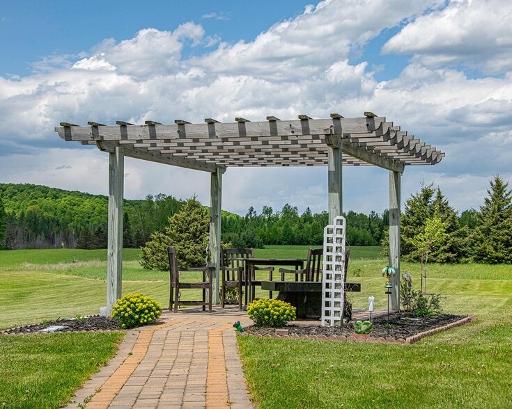 More Photos Of 1700 County 424 Rd, Iron River Hotel For Sale