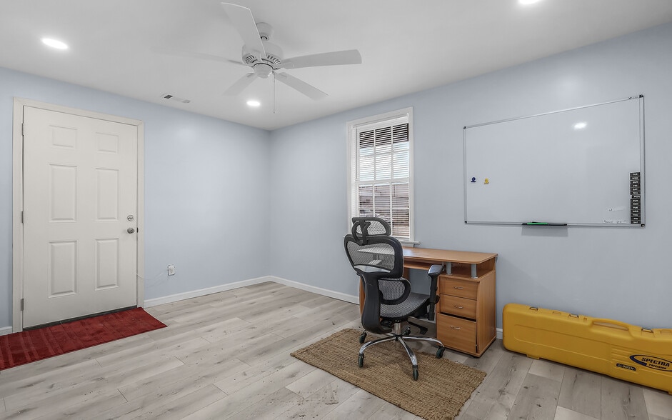 More Photos Of 123 Beasley Rd, Savannah Industrial For Sale