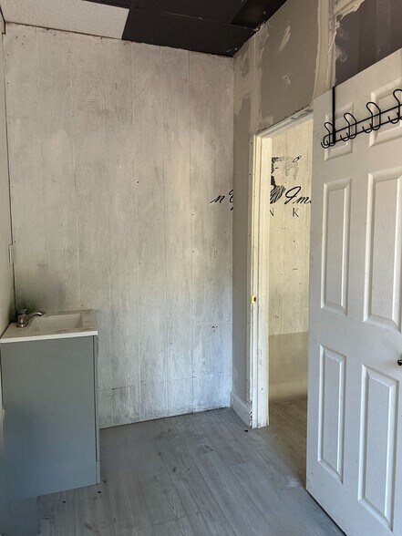 More Photos Of 2470 Berryessa Rd, San Jose Office For Lease