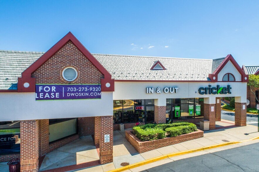 More Photos Of 5901-6075 Centreville Crest Ln, Centreville Unknown For Lease