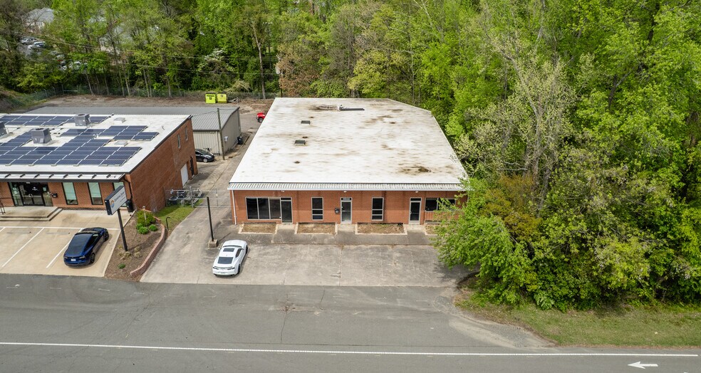 Primary Photo Of 2534 Durham Chapel Hill Blvd, Durham General Retail For Lease