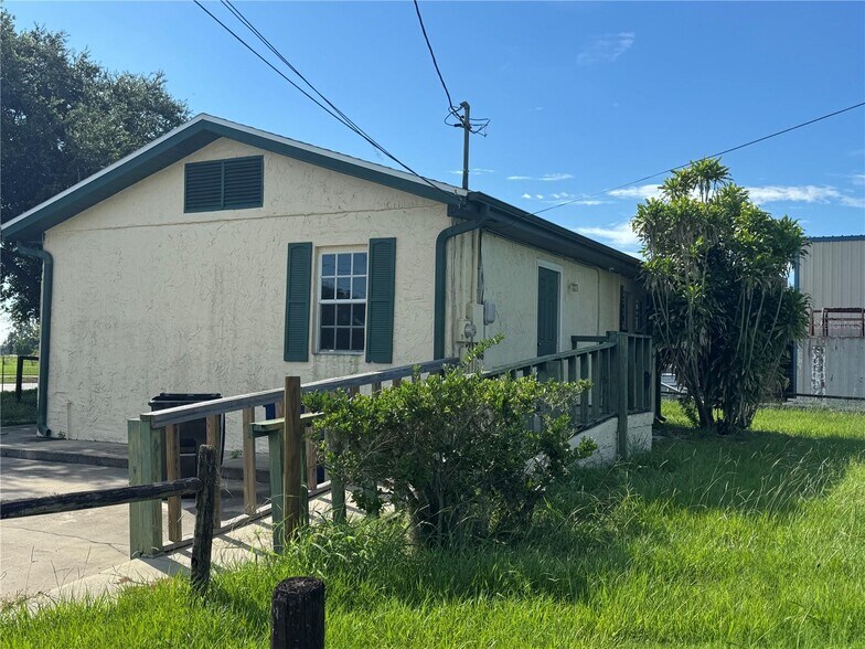 More Photos Of 225 N Scenic Hwy, Frostproof Office For Sale