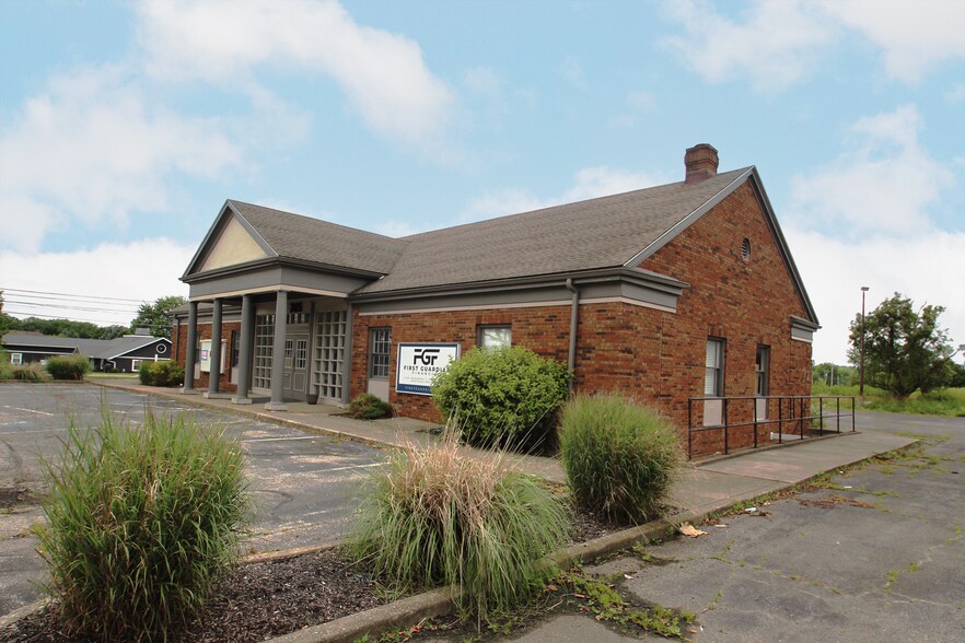 Primary Photo Of 785 Pearl Rd, Brunswick Office For Lease