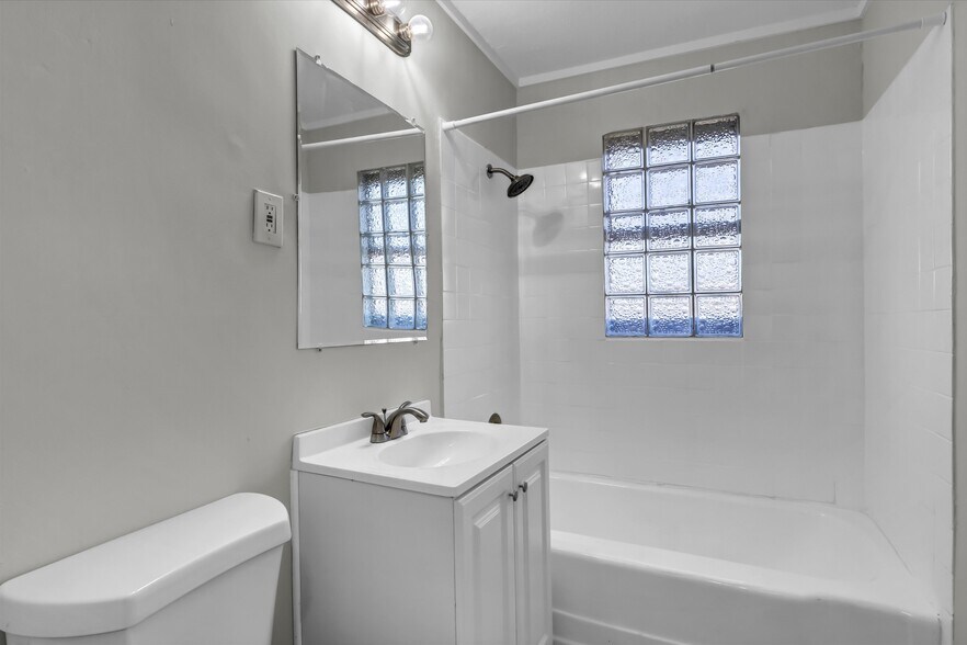 More Photos Of 2737 Gaston Ave, Knoxville Apartments For Sale