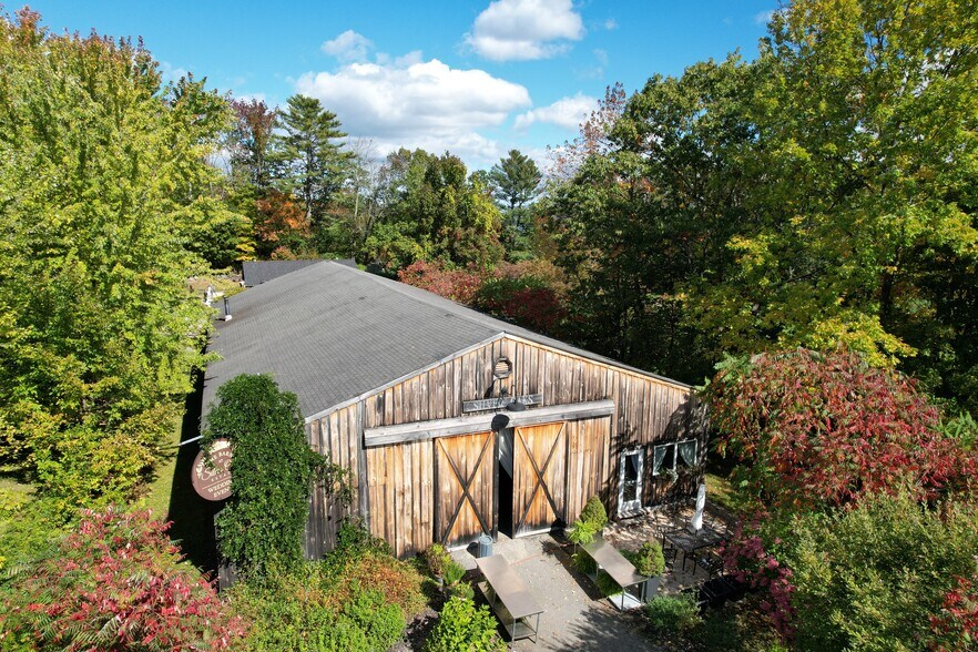 More Photos Of 309 ME-133, Winthrop Specialty For Sale