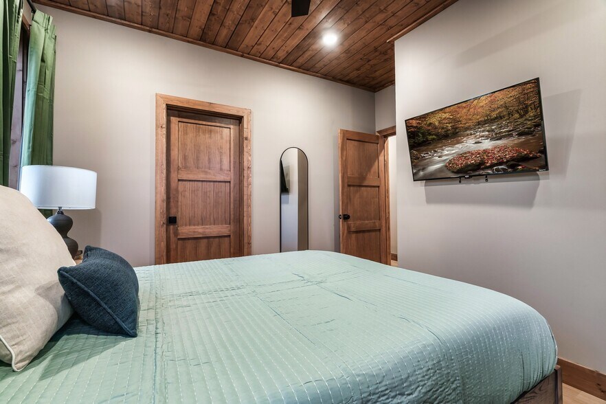 More Photos Of 1302 Reedmont Way, Sevierville Hospitality For Sale