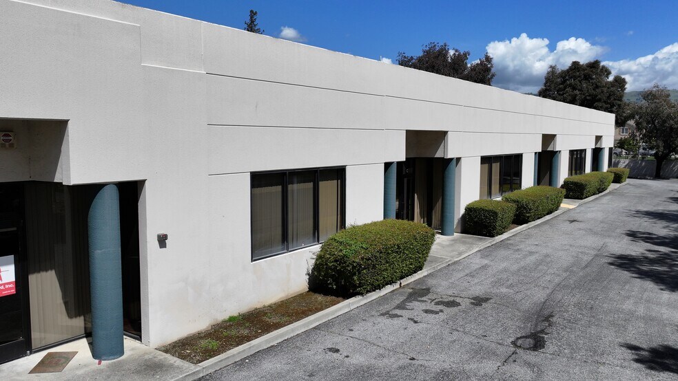 More Photos Of 16120 Caputo Dr, Morgan Hill Manufacturing For Lease
