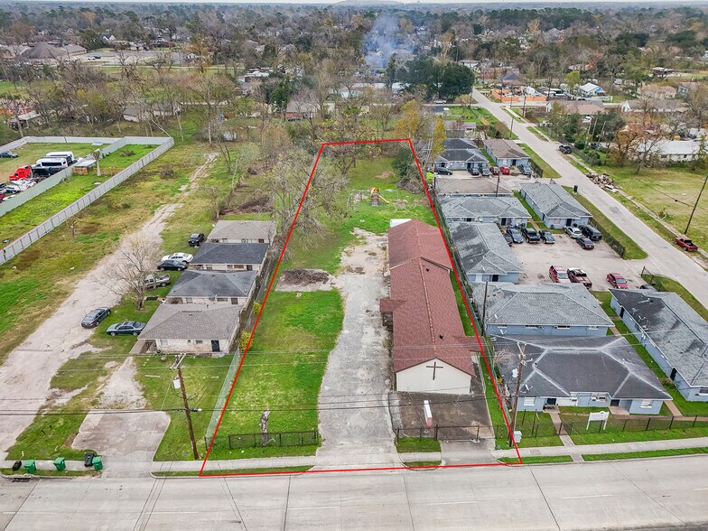 More Photos Of 7512 Lockwood Dr, Houston Specialty For Sale