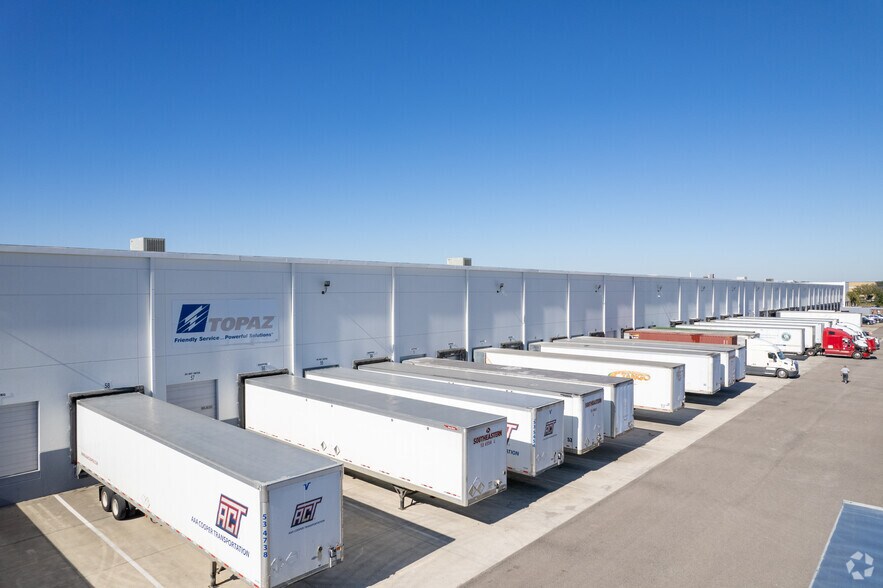 More Photos Of 780 Whittaker Rd, Jacksonville Distribution For Lease