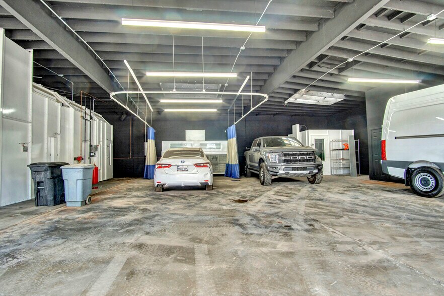 More Photos Of 13329 Sherman Way, North Hollywood Auto Repair For Sale