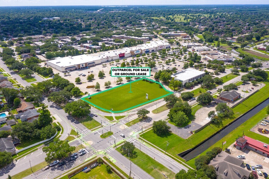 Primary Photo Of 1003000 Holiday Dr, New Orleans Land For Sale