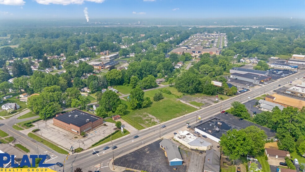 More Photos Of 2840 Youngstown Rd SE, Warren Drugstore For Sale