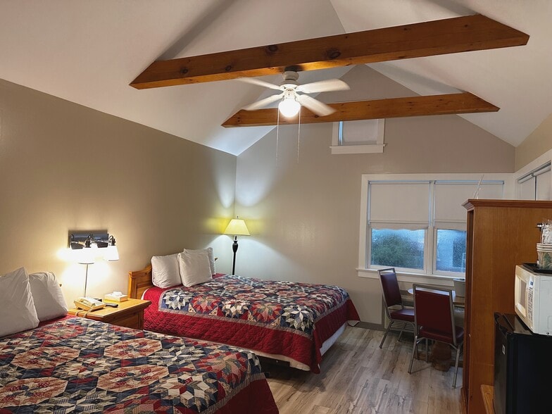 More Photos Of 2439 Old Philadelphia Pike, Lancaster Hotel For Sale