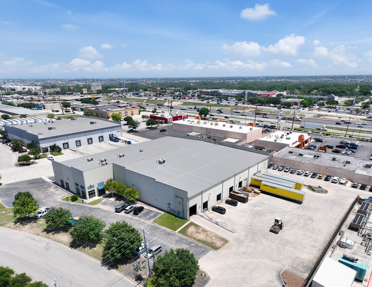 More Photos Of 5850 Corridor Pky, Schertz Warehouse For Lease
